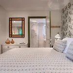 בית נופש Barakat Lakes Escape, - Ridgestone אמבלסייד