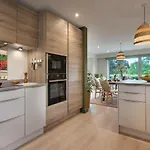 Barakat Lakes Escape, - Ridgestone *