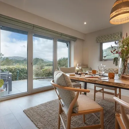 Barakat Lakes Escape, Ambleside