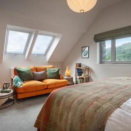 Barakat Lakes Escape, Ambleside