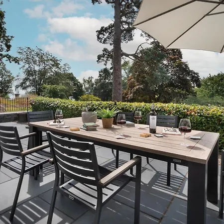 Barakat Lakes Escape, Holiday home Ambleside