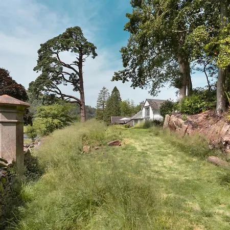 Barakat Lakes Escape, - Ridgestone *