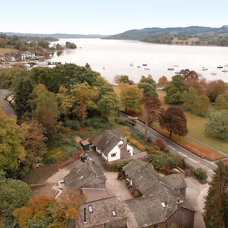 Barakat Lakes Escape, - Ridgestone