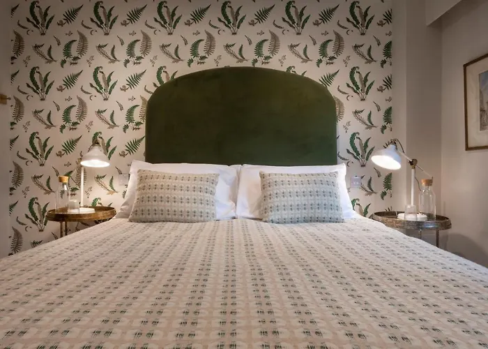 Barakat Lakes Escape, - Ridgestone