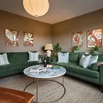 Barakat Lakes Escape, - Ridgestone *
