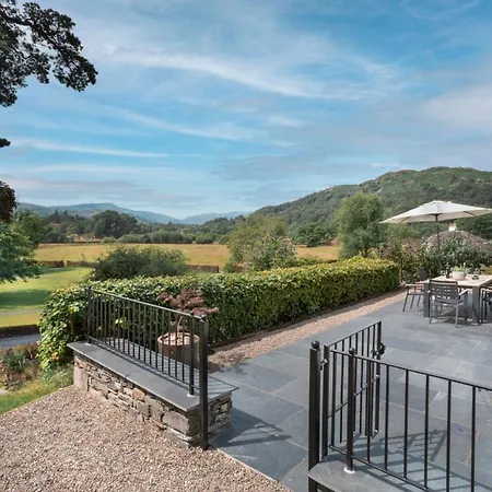 Barakat Lakes Escape, - Ridgestone *