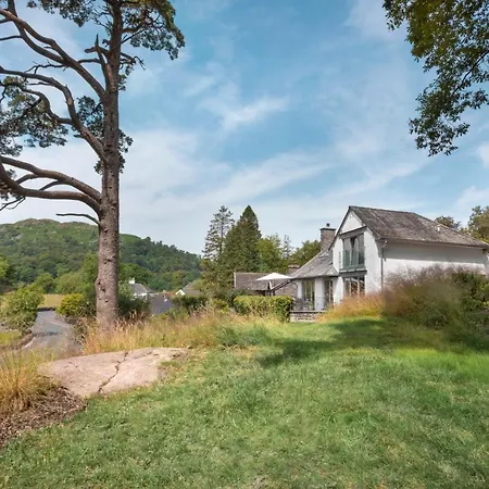 Barakat Lakes Escape, Ambleside